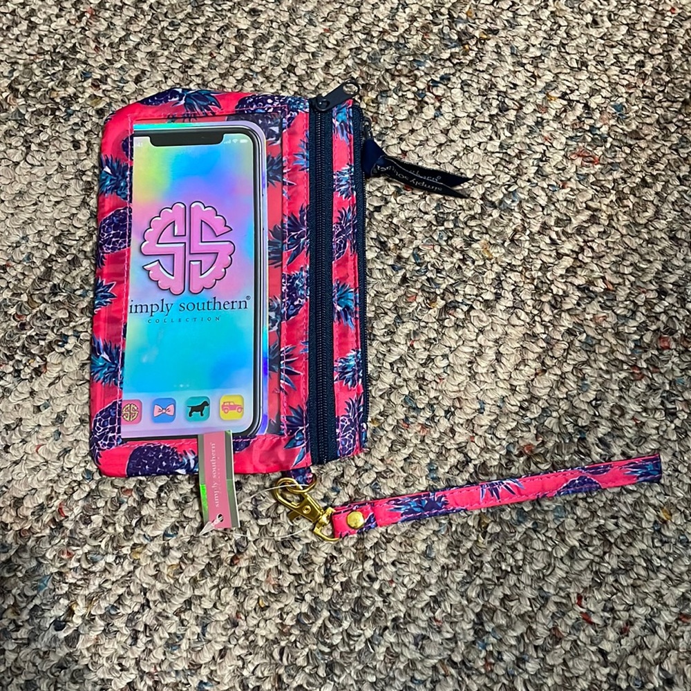 hot pink pineapple print simply southern phone clutch